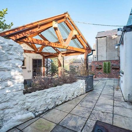 Cosy Welsh Cottage In St Davids Centre With Garden Extérieur photo