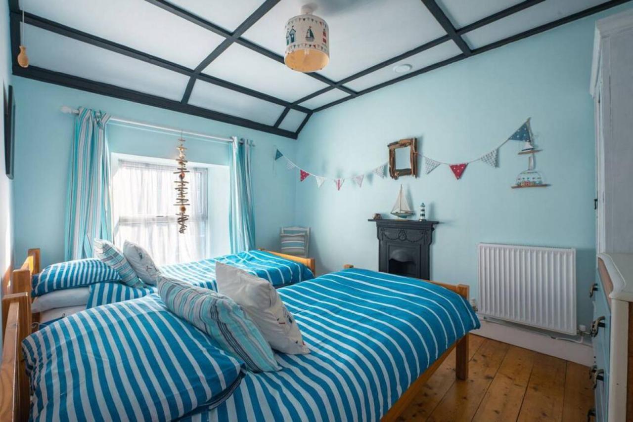 Cosy Welsh Cottage In St Davids Centre With Garden Extérieur photo