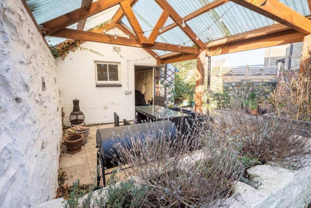 Cosy Welsh Cottage In St Davids Centre With Garden Extérieur photo