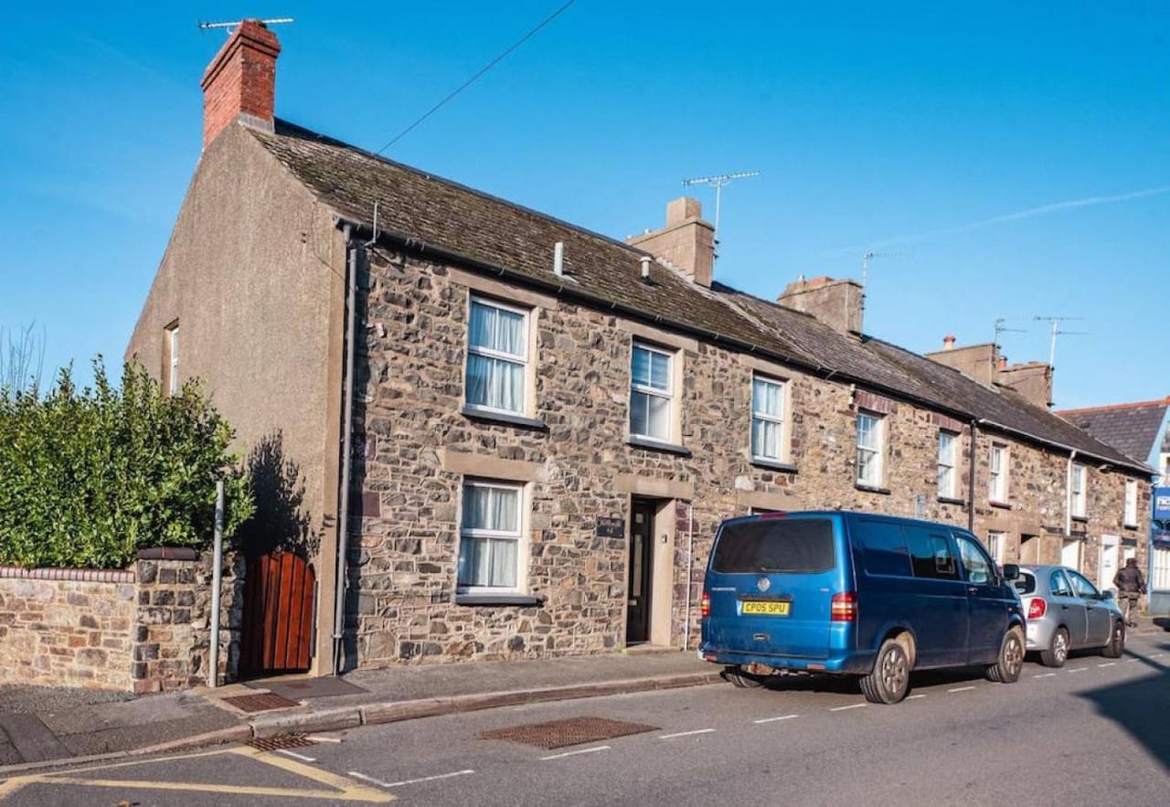 Cosy Welsh Cottage In St Davids Centre With Garden Extérieur photo