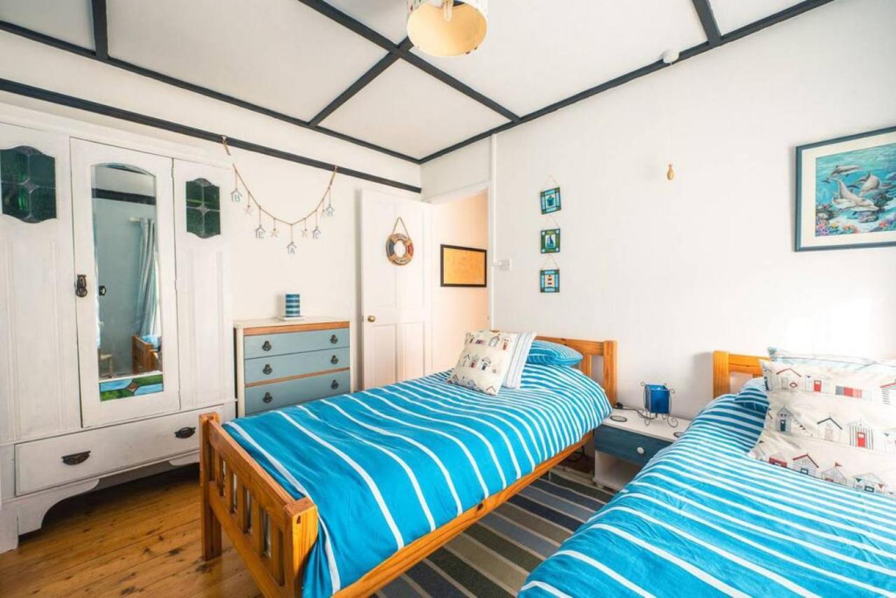 Cosy Welsh Cottage In St Davids Centre With Garden Extérieur photo