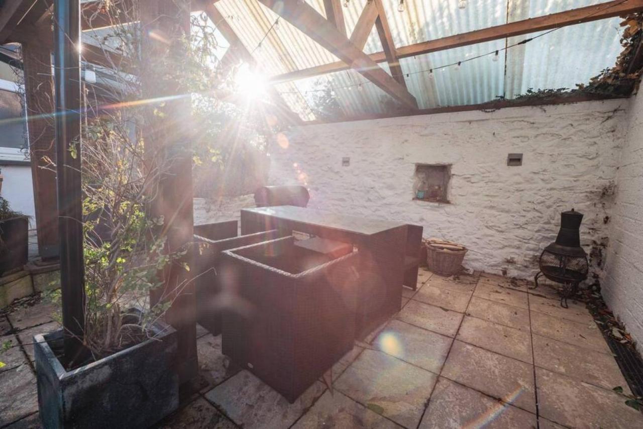 Cosy Welsh Cottage In St Davids Centre With Garden Extérieur photo